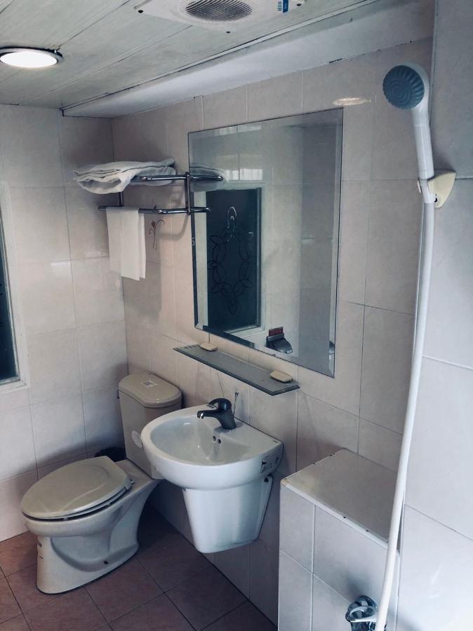 Jing Chech Hotel Kaohsiung Extérieur photo