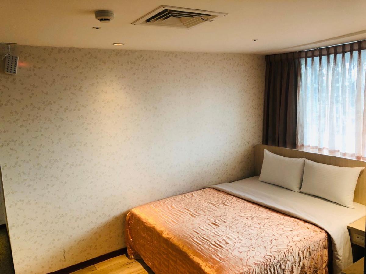 Jing Chech Hotel Kaohsiung Extérieur photo